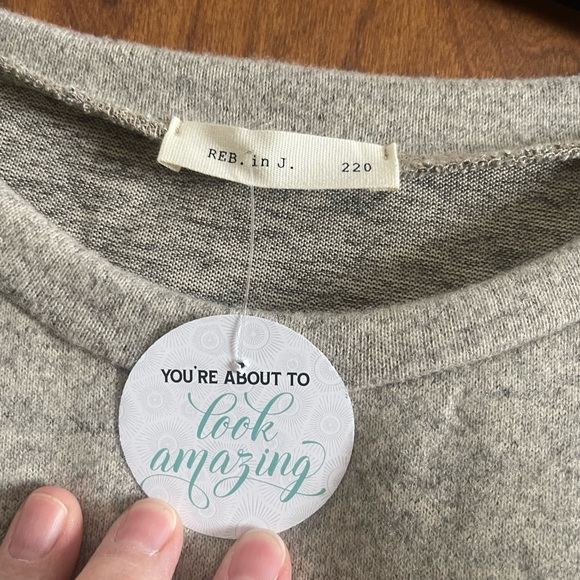 Reb in J oatmeal sweater - Picture 3 of 4